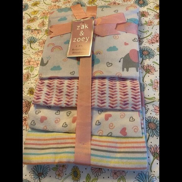 🛍Zak and Zoey 4 pack Receiving Baby Blankets - Picture 2 of 4